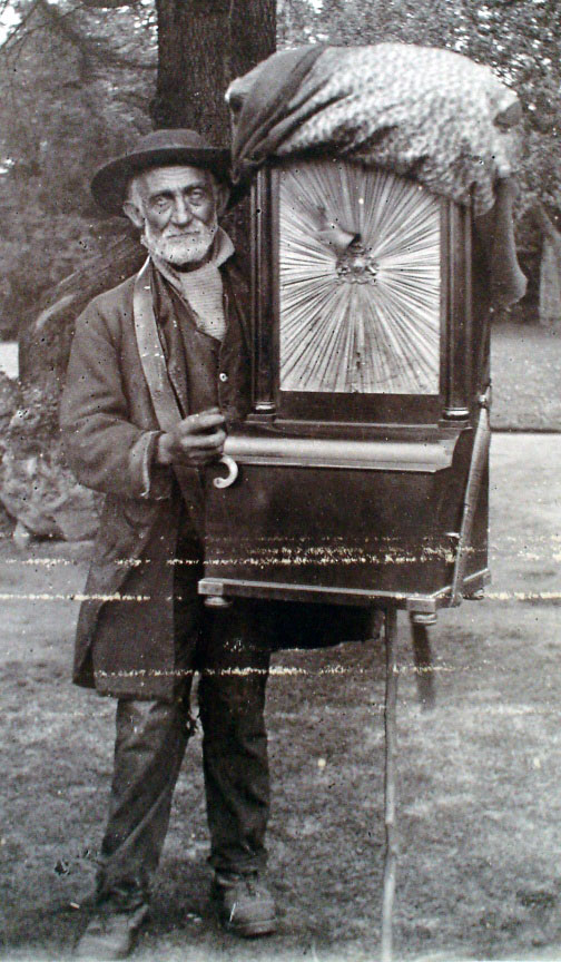 An example of a Hurdy Gurdy Man